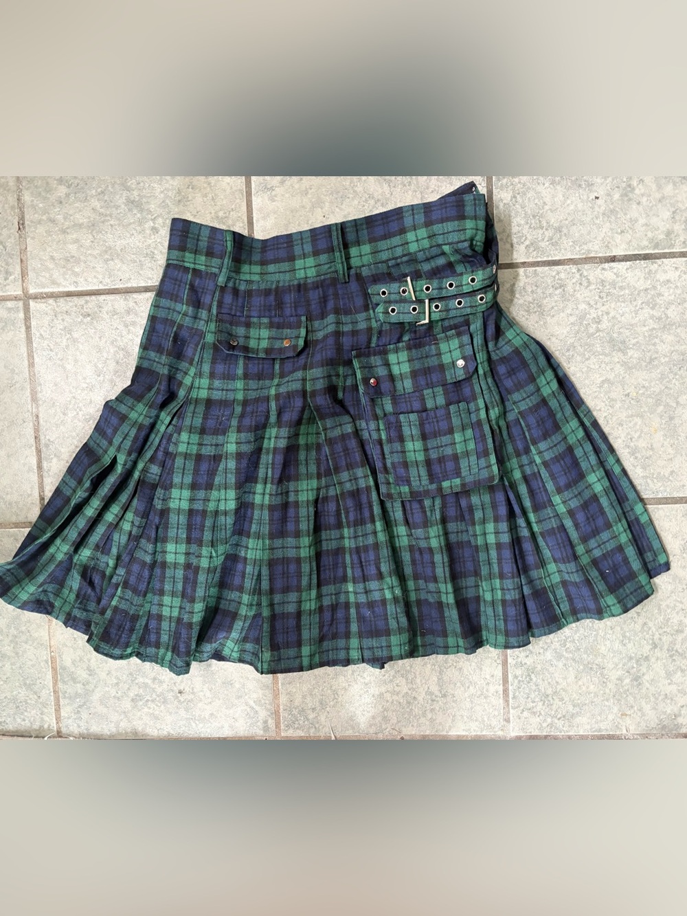 Sport Kilt Green Plaid Hook & Loop Closure PolyBlend Black Green Adjustable Med